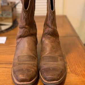 Ariat boots women’s